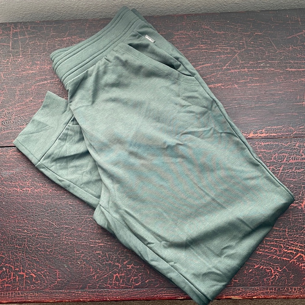 Eddie Bauer Lounge Olive Pants
